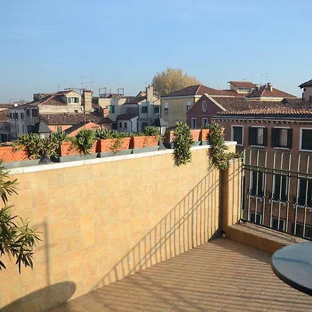 Ca' Delfina Holiday Home Venedig Exterior foto