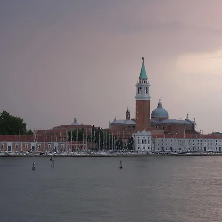 Ca' Delfina Holiday Home Venedig Exterior foto